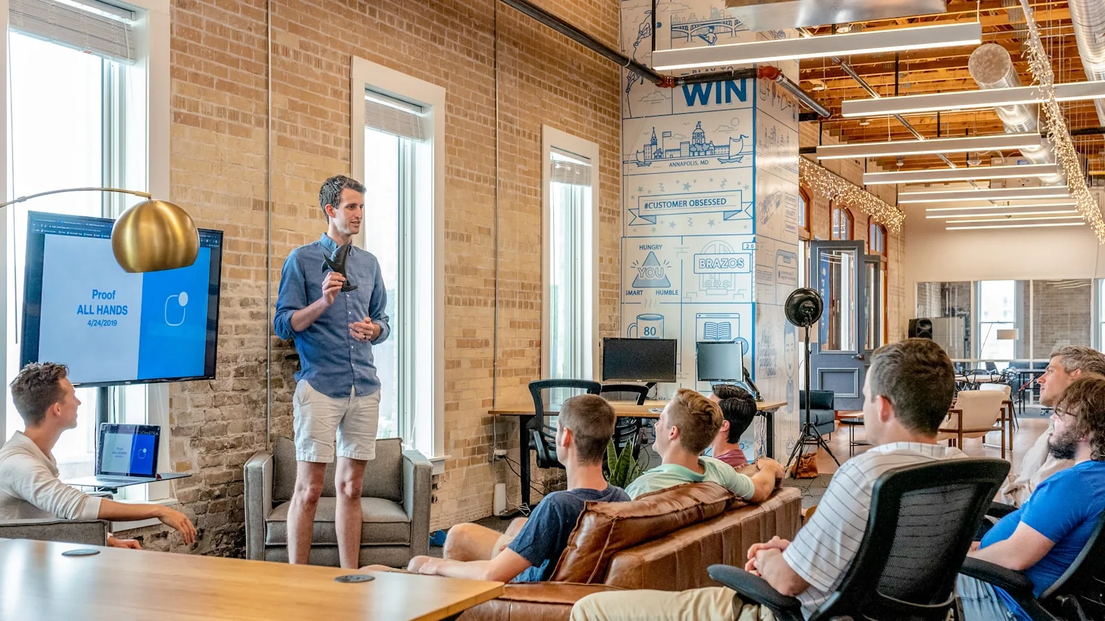 Reading a Dashboard Right: Designing Analytics UI People Actually Use